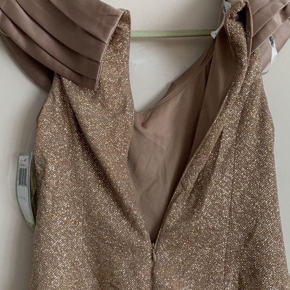 Dress - Picture 4 of 8